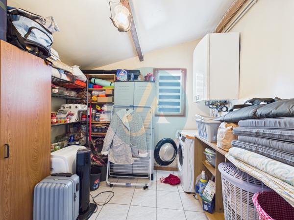 Garchy (58150) Maison sans travaux, 3 chambres, double garage sur jardin clos à Garchy