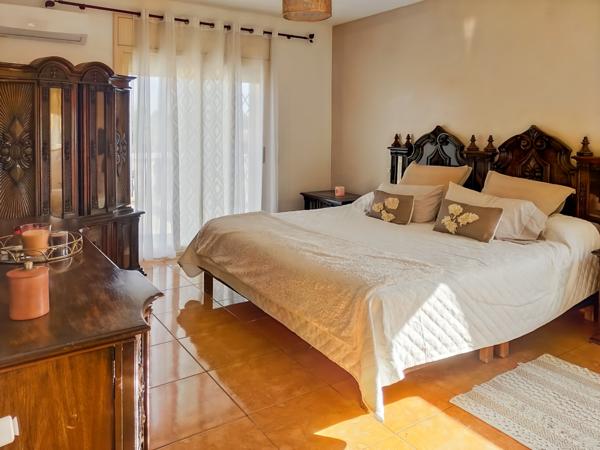 Sorgues (84700) Maison Sorgues 5 pièce(s) 267 m2