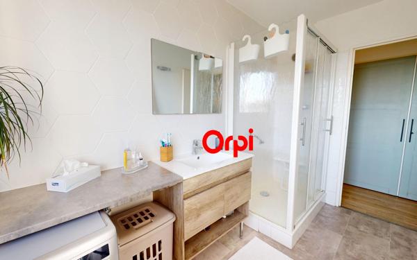 Appartement à vendre    4 pièces • 69 m2 Vaulx-en-Velin