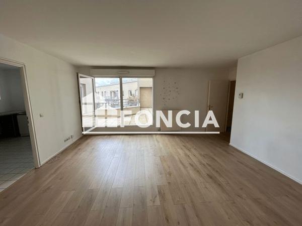 Location Appartement 4 pièces 84.9 m² - 53 RUE DE STALINGRAD Ermont 95120