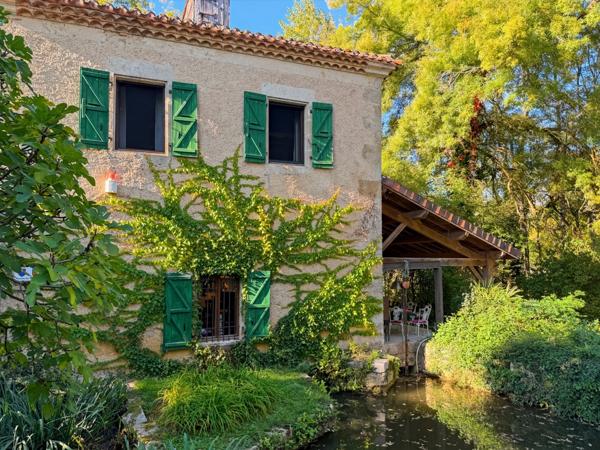 Maison à vendre 5 pièces VIC FEZENSAC (32) - Moulin rénové avec piscine – 120 m² habitables - 6632 m2 - Possibilité chambre d'hôtes