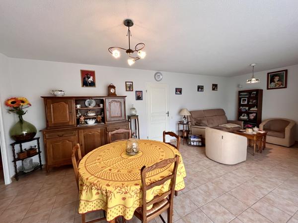 VILLEGLY- résidence les Séniorales: Villa T3 terrasse, place parking et garage