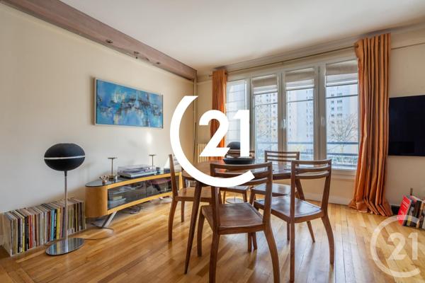 Appartement F2 à vendre  2 pièces - 67,50 m2 PARIS - 75018