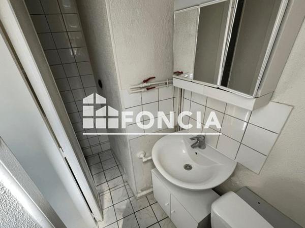 Location Studio 23.7 m² - 10 RUE DU CERCLE Rouen 76000