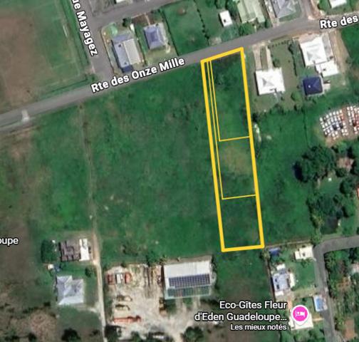 Terrain de 1029 m² à Sainte-Anne, idéal pour projet immobilier