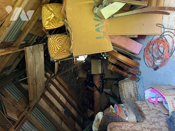 Sur les hauteurs de CAMPAN, une grange et hangar de 100 m² sur terrain de 553 m² avec vues montagnes