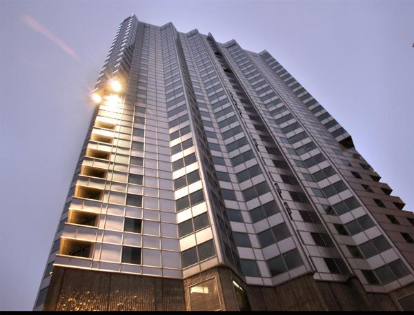 Paris (75015) PARIS CENTRE > Vue sur la TOUR EIFFEL, LMNP géré classé 4****