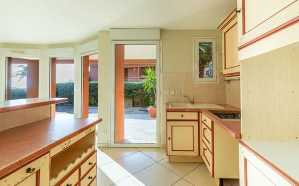Appartement à vendre    3 pièces • 107,65 m2 Sanary-sur-Mer