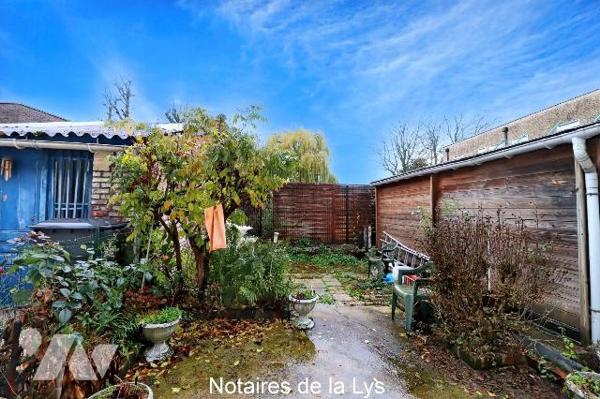 Maison à Vendre à Armentières (59280) en Nord (59)

Maison des années 30 à rénover comprenant...