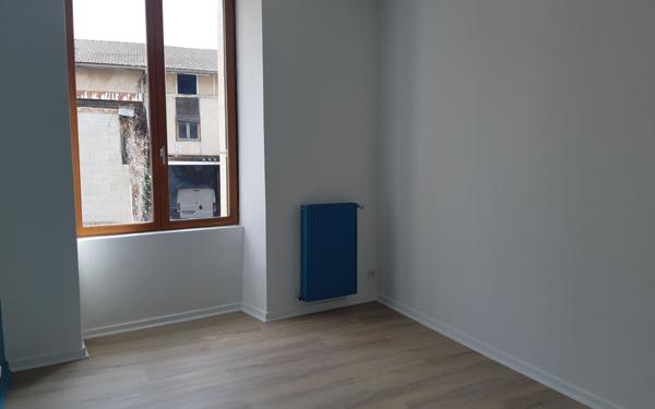 Maison à vendre    4 pièces •  Beaurepaire