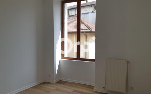 Maison à vendre    4 pièces •  Beaurepaire