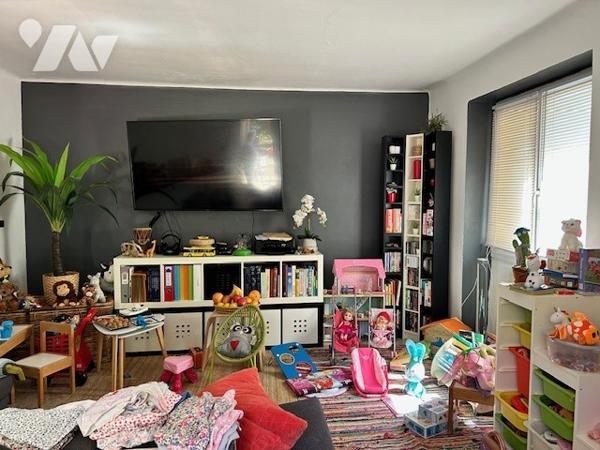 Maison T2 Bis LOUEE + Grange 56 m² Terrain 608 m²