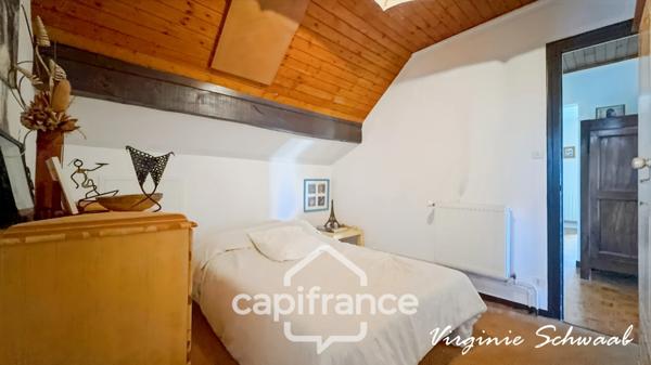 HABAS (40), Spacieuse maison familiale, sur terrain clos sans vis à vis de 2 600 m² avec piscine et double garage.