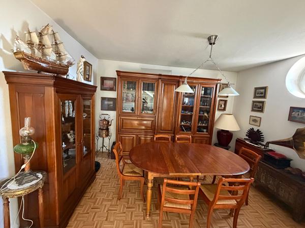 Appartement 5 pièces 103.18 m2