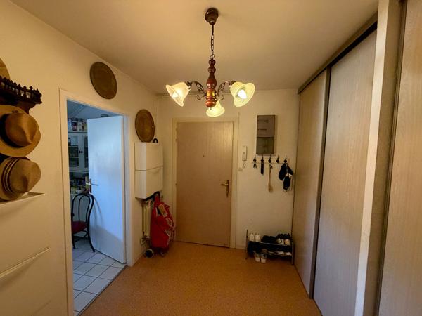 Appartement 5 pièces 103.18 m2