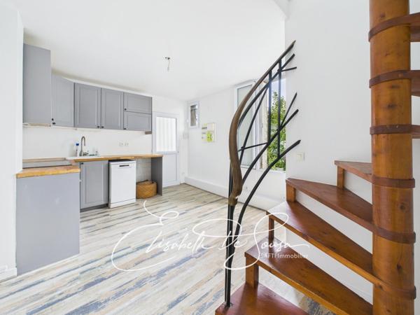 Duplex dans une copropriété intimiste à proximité du métro