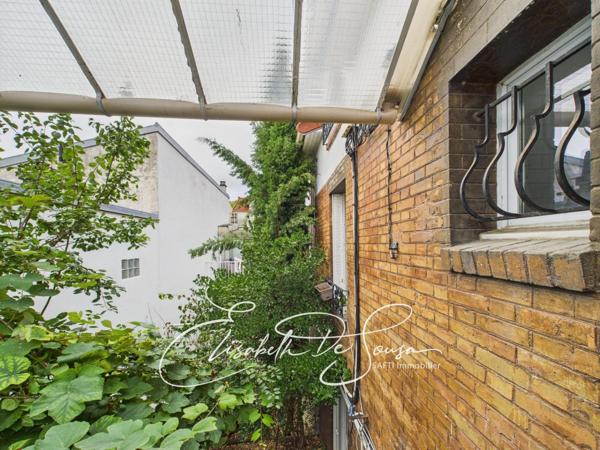 Duplex dans une copropriété intimiste à proximité du métro