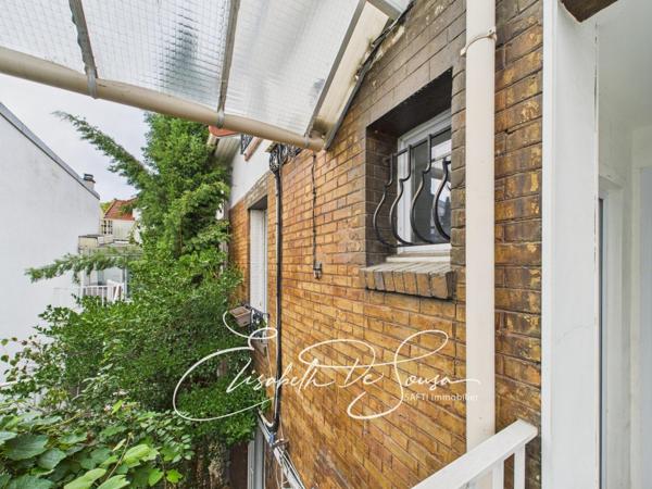 Duplex dans une copropriété intimiste à proximité du métro