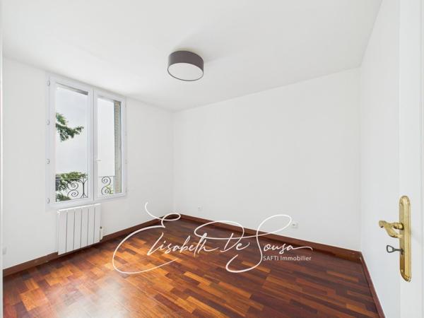 Duplex dans une copropriété intimiste à proximité du métro