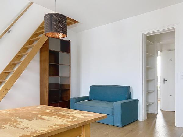 Bas Montreuil, duplex dans immeuble de caractère