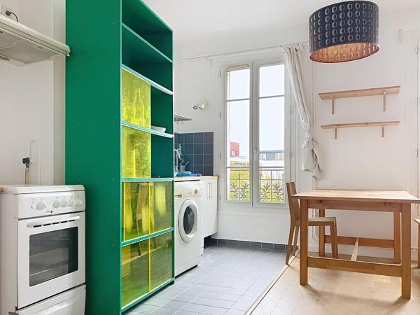 Bas Montreuil, duplex dans immeuble de caractère