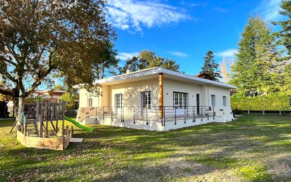 Maison à vendre    5 pièces •  Ychoux