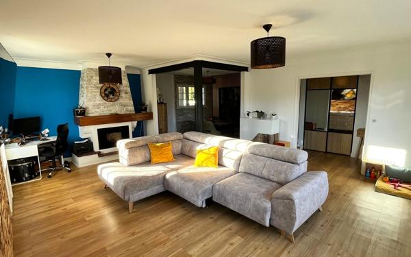 Maison à vendre    5 pièces •  Ychoux