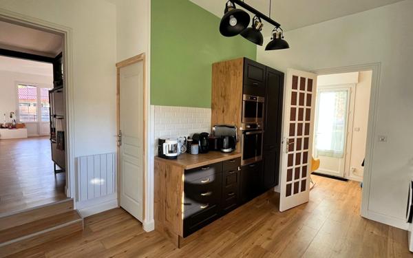 Maison à vendre    5 pièces •  Ychoux