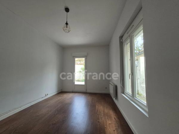 Comme une maison : appartement de plain-pied avec cour privative de 40 m²