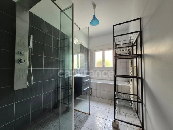 Comme une maison : appartement de plain-pied avec cour privative de 40 m²