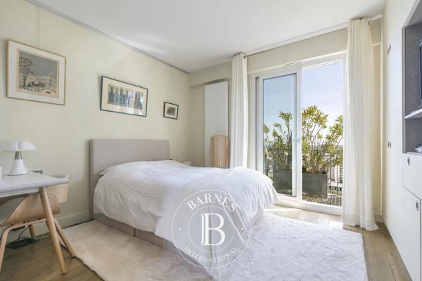 Suresnes, Appartement 3 Chambres -  153 m² à vendre