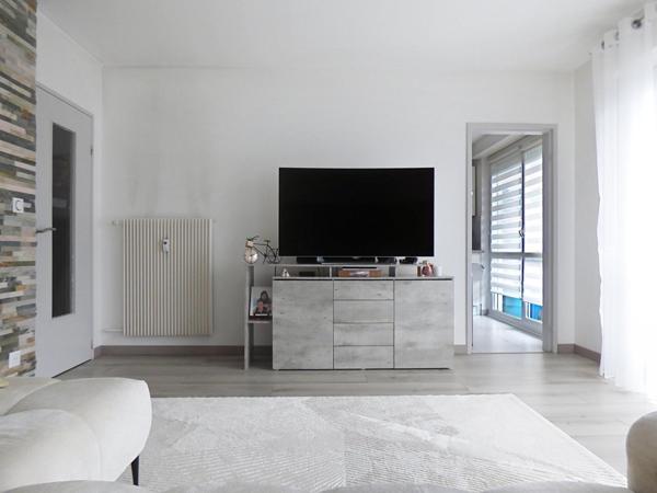 T4 au 4e et dernier étage avec balcon