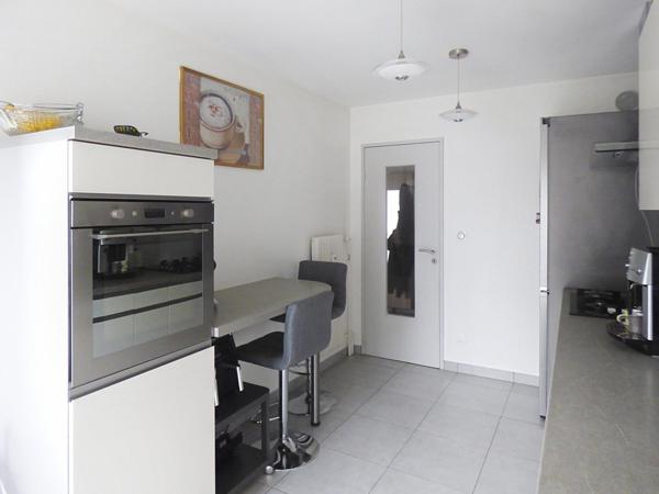 T4 au 4e et dernier étage avec balcon