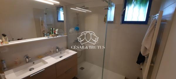GARNERANS : maison de 12 pièces (271 m²) en vente