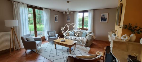 GARNERANS : maison de 12 pièces (271 m²) en vente