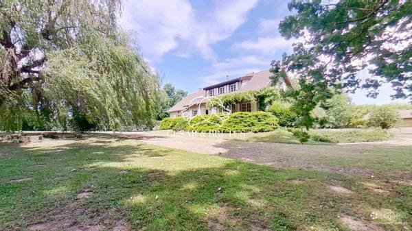 GARNERANS : maison de 12 pièces (271 m²) en vente