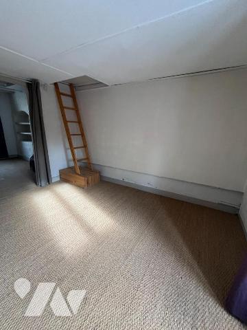 Quartier saint Gilles Maison de ville avec jardin