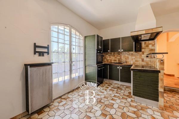 Aix-en-Provence, Maison 6 Chambres -  227 m² à vendre