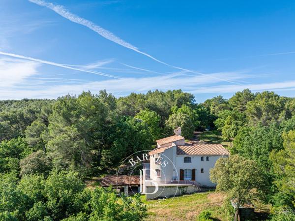 Aix-en-Provence, Maison 6 Chambres -  227 m² à vendre