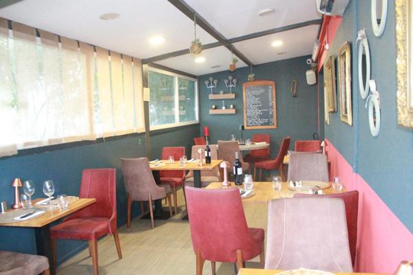 Dpt Haute Garonne (31), à vendre LABARTHE SUR LEZE ( proche Toulouse sud) Restaurant traditionnel- EBE de 101 000 euros avec un logement T3 de fonction