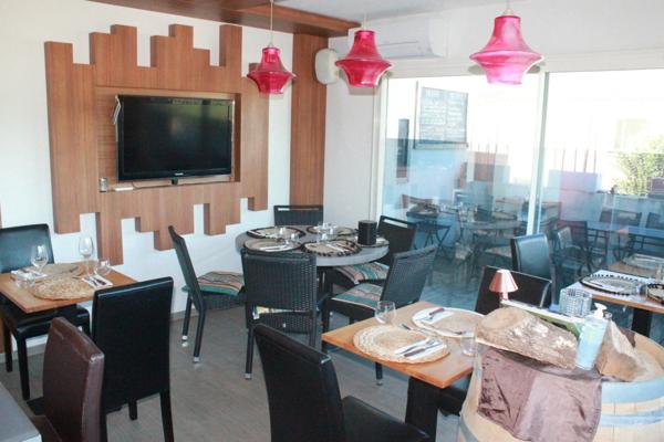 Dpt Haute Garonne (31), à vendre LABARTHE SUR LEZE ( proche Toulouse sud) Restaurant traditionnel- EBE de 101 000 euros avec un logement T3 de fonction