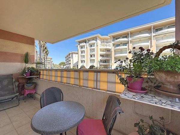 PORT-FREJUS 3P AVEC GARAGE- TERRASSE-JARDIN-CAVE
