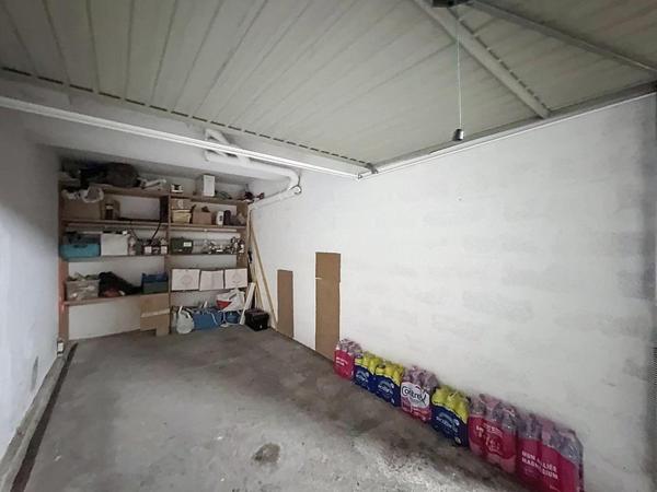 PORT-FREJUS 3P AVEC GARAGE- TERRASSE-JARDIN-CAVE