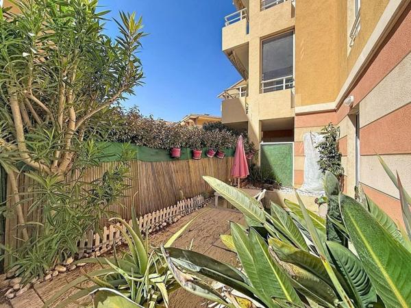 PORT-FREJUS 3P AVEC GARAGE- TERRASSE-JARDIN-CAVE