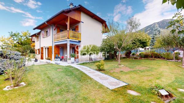 Maison familiale à Challes-les-Eaux