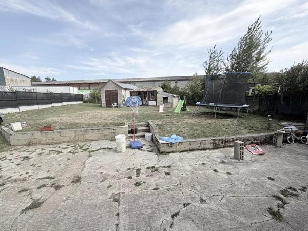 Vente                                                      Maison
                        
                     3 pièces                      60 m2                     à Crépy-en-Valois