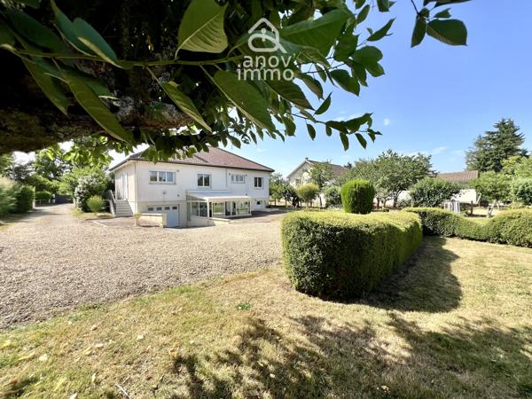 Maison
                                                                                                                                                                                                                                                                                                                        7 pièce(s)                                                                                                                                                                                                          5 chambre(s)                                                                                                                                                                                                          132  m²