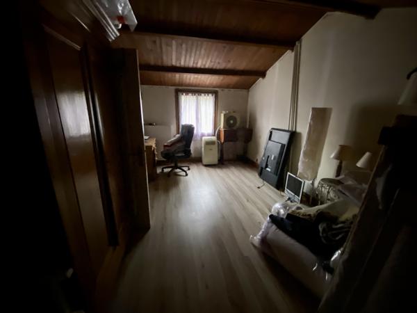 Maison 102 M2 avec piscine sur 2185 M2
