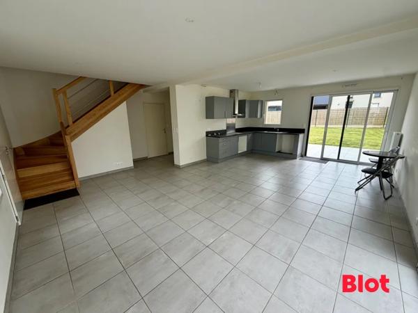Maison 6 pièce(s)