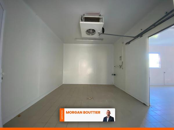 Bâtiment professionnel et Maison à vendre 3 pièces Proche de NOYANT-VILLAGES (49)